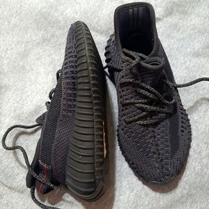 Adidas yeezys